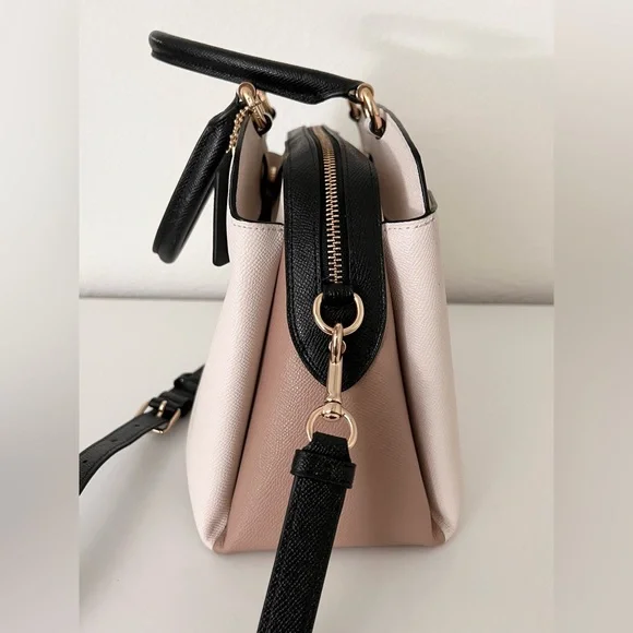 Coach Outlet Lillie Carryall in Colorblock - Picture 4 of 16